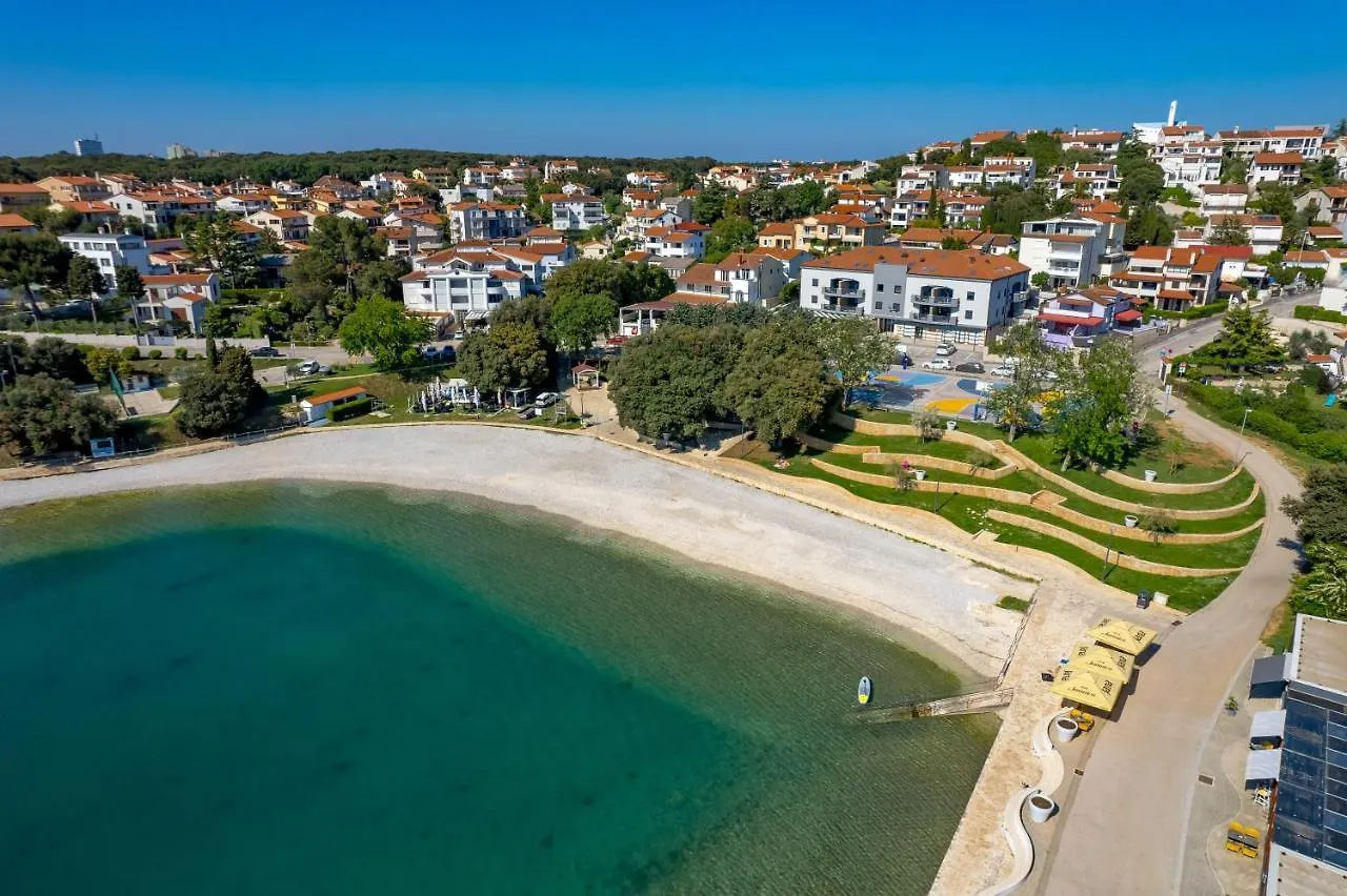 Apartment Nensi Pjescana Uvala 0*,  Croatia